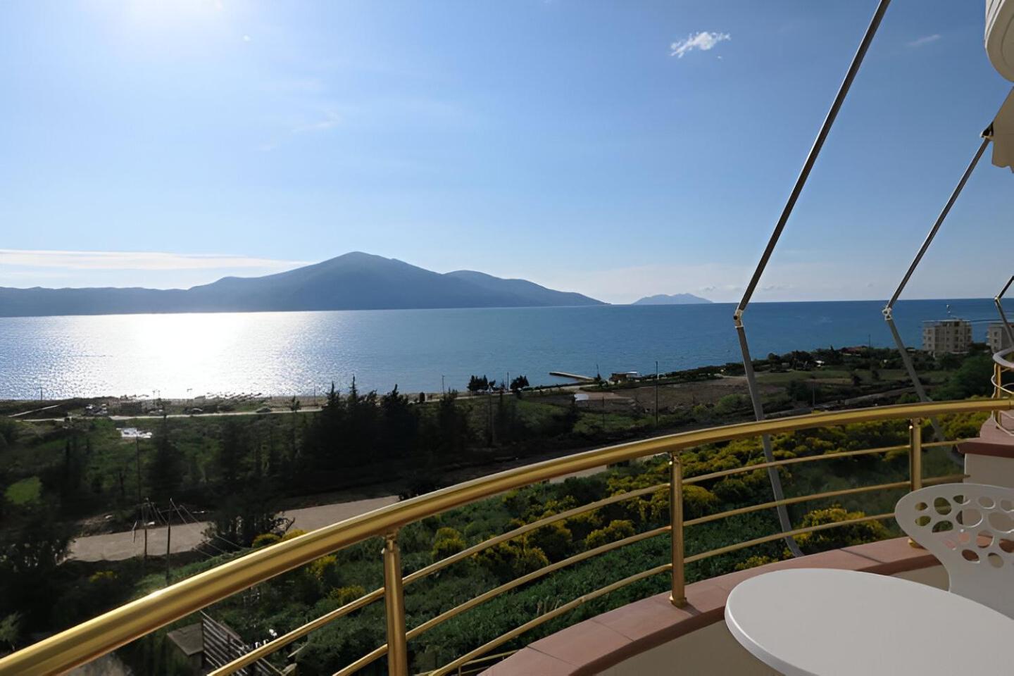 Doko Hotel Radhimë Εξωτερικό φωτογραφία
